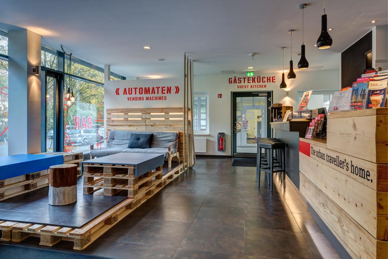 Meininger Hotel Hamburg City Center Екстер'єр фото